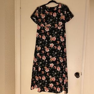 Um & Company Vintage Floral Dress